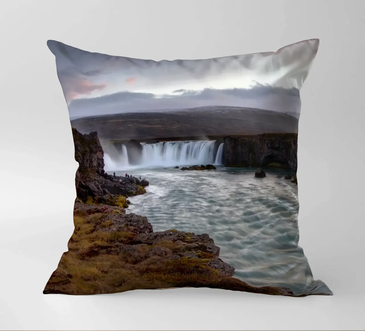 Scenic Goðafoss Waterfall cuscino da Fjöllart