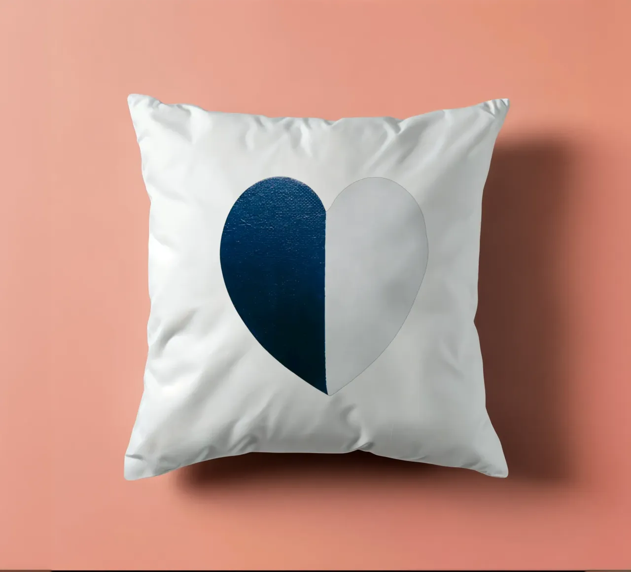 Cuore blu e bianco dipinto a mano cuscino da FABOArt