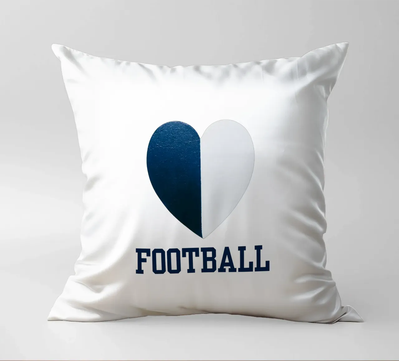 CALCIO Cuore dipinto di bianco e blu cuscino da FABOArt