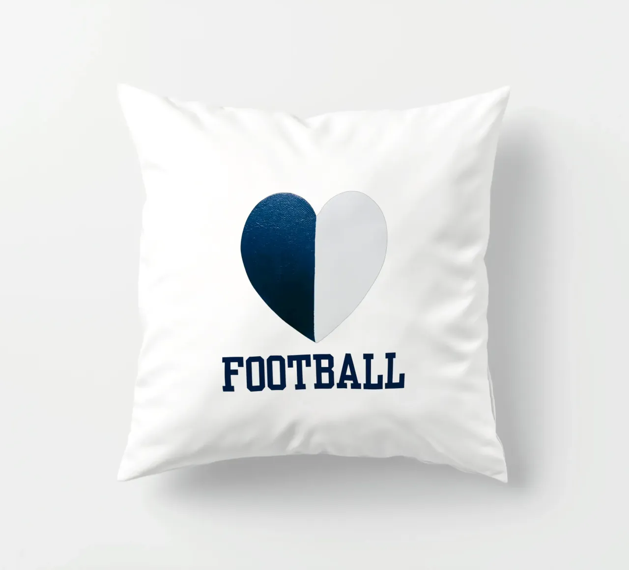 CALCIO Cuore dipinto di bianco e blu cuscino da FABOArt