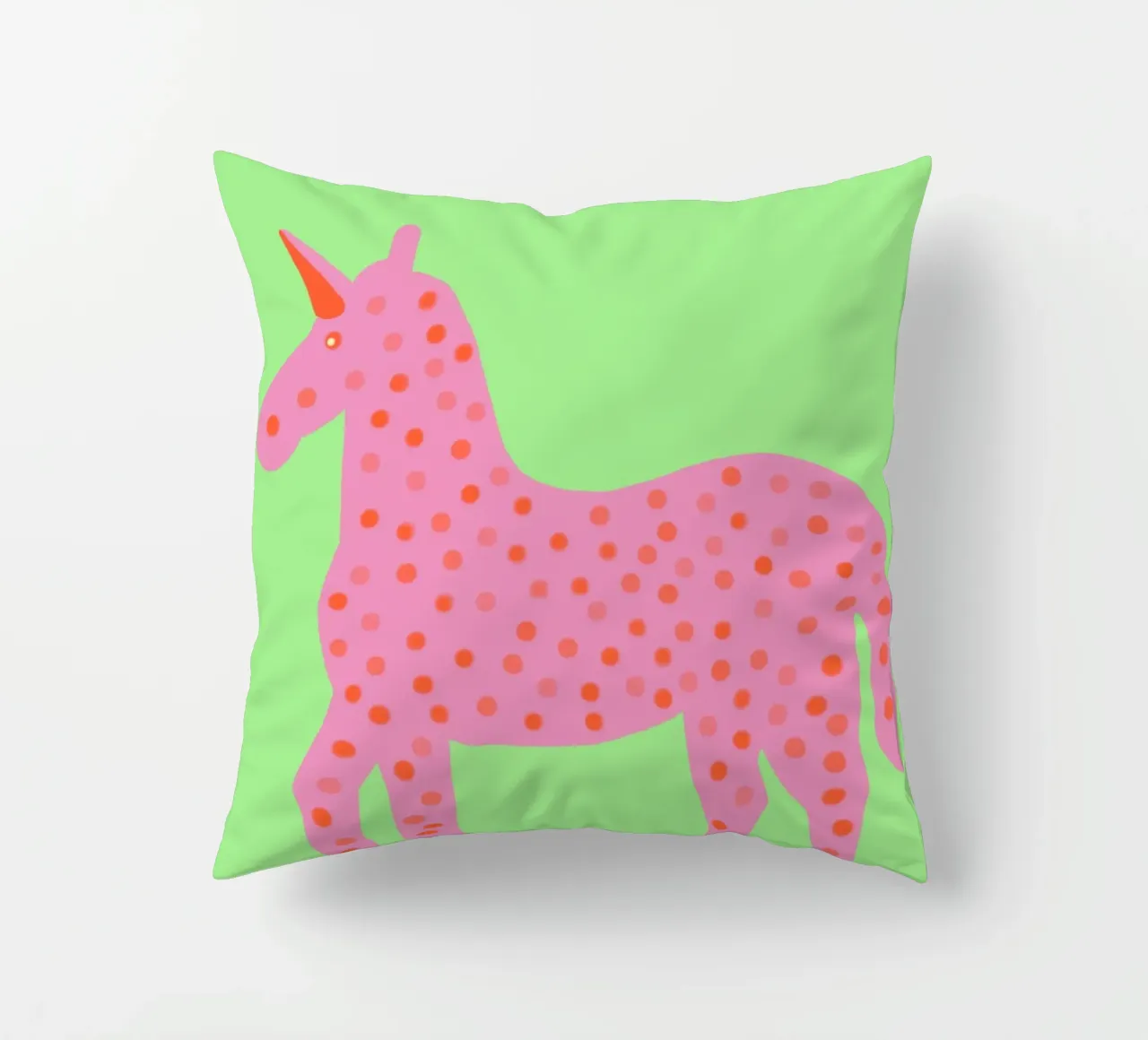 Douce licorne à pois coussin de Carinaprint