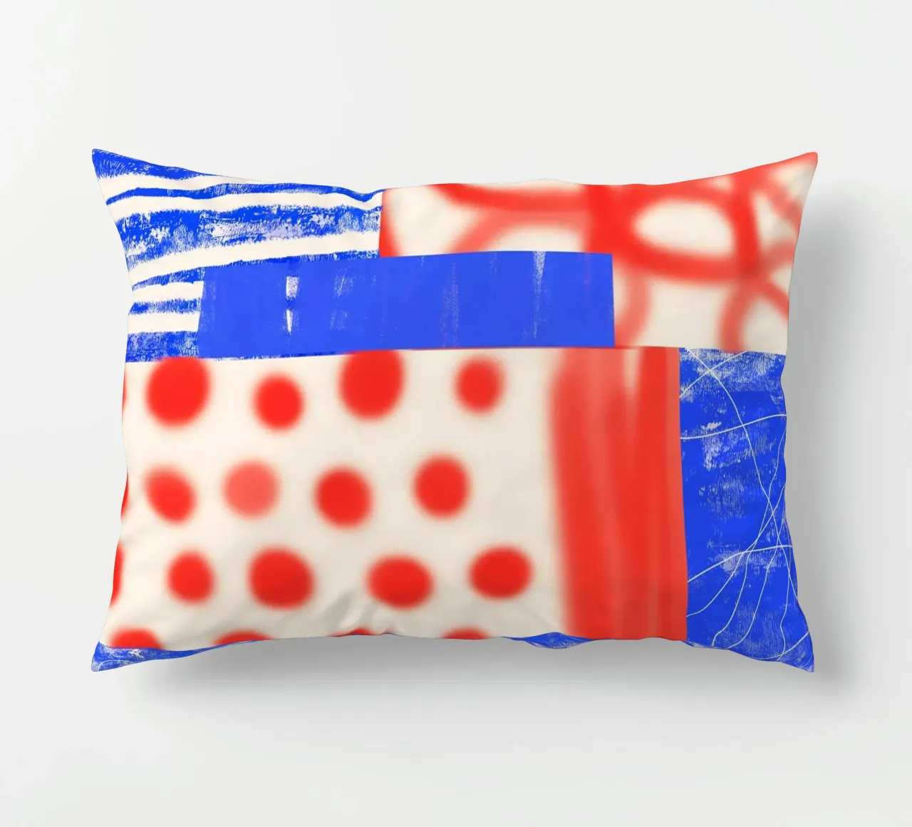 Red and Blue Abstract cuscino da Kim Hubball Studio