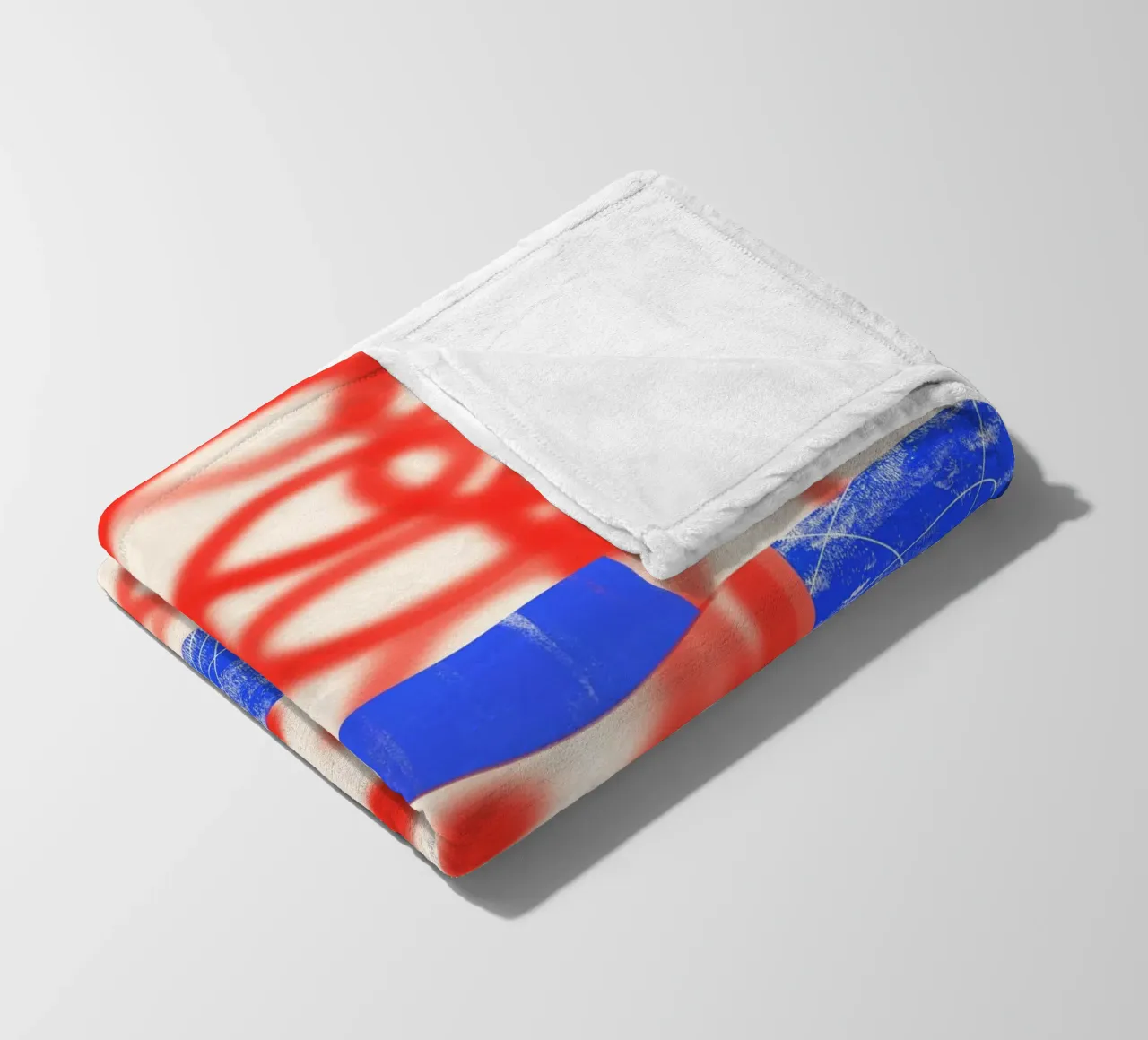 Red and Blue Abstract coperta in pile da Kim Hubball Studio
