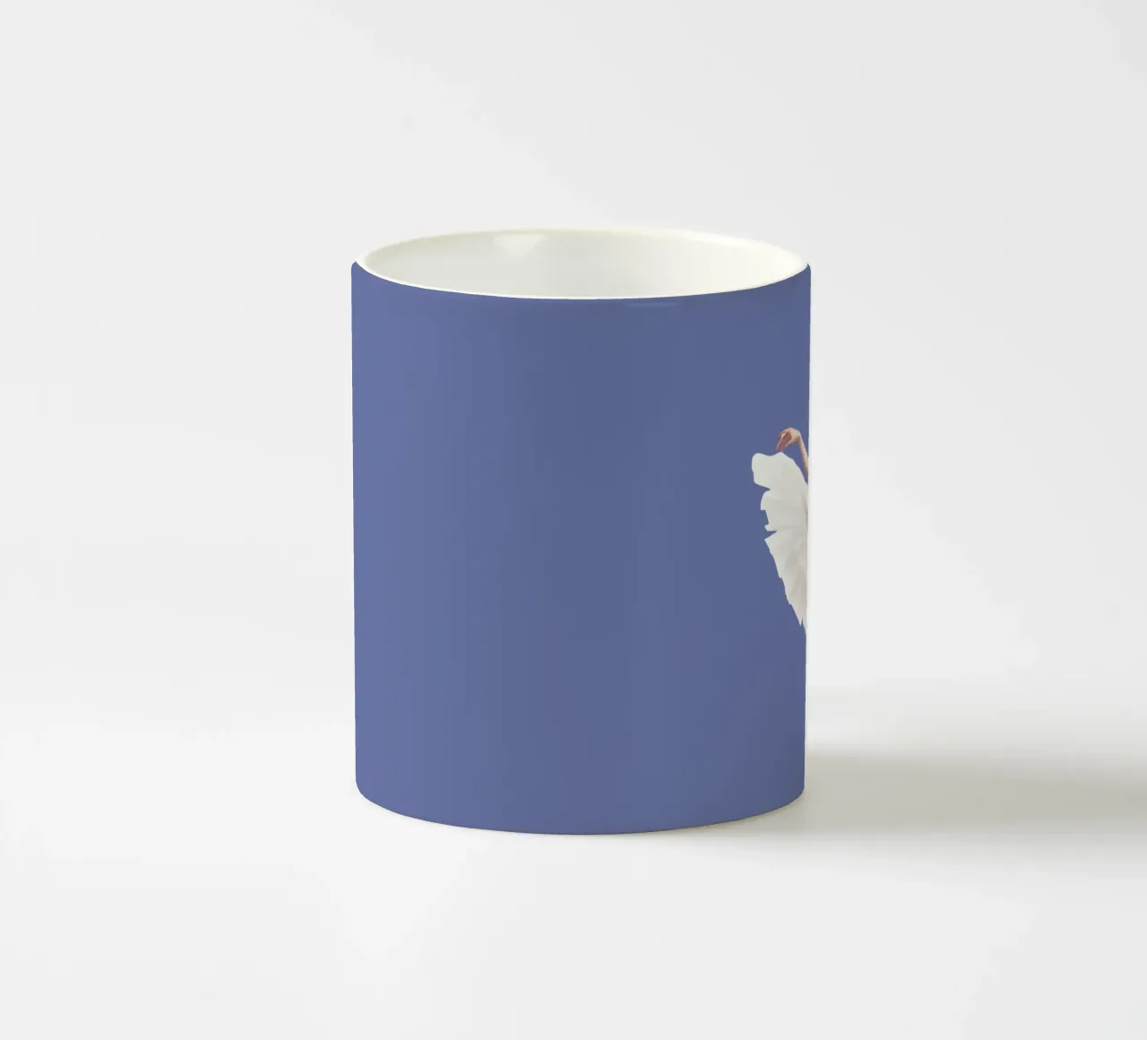 Ballerina con tutù e body bianco sulle punte tazza in ceramica da DesignDoodle