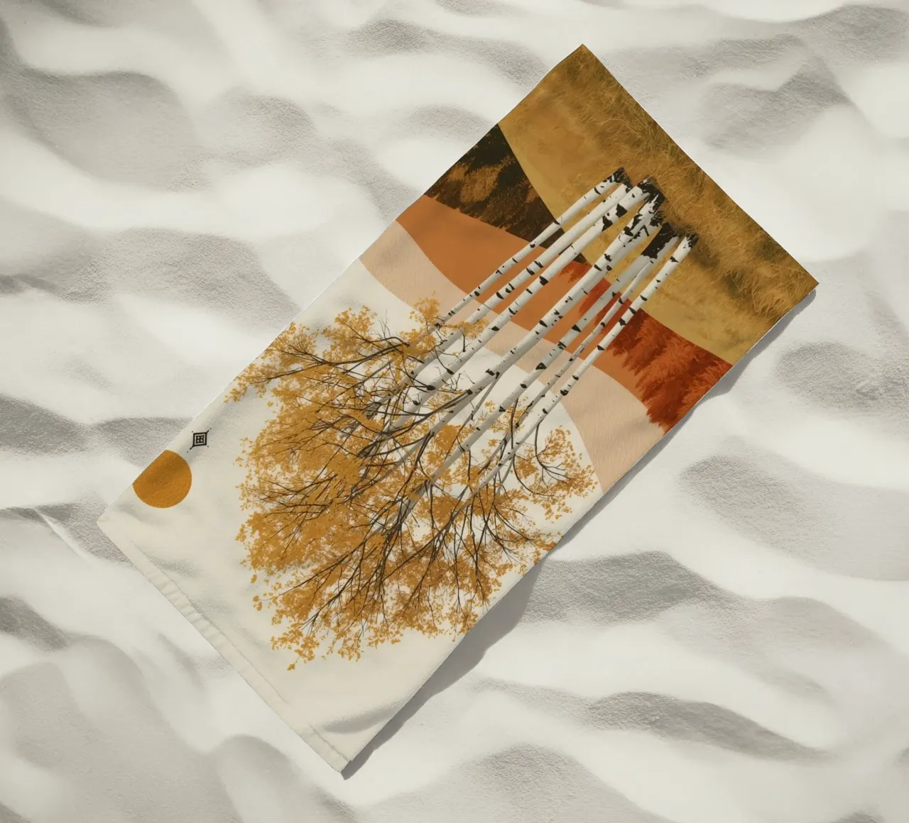 Betulle in un paesaggio autunnale con il sole telo mare da DesignDoodle