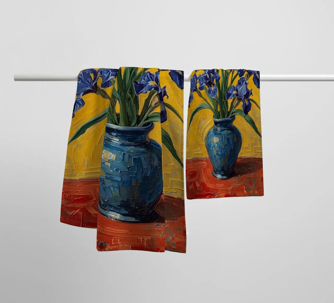 Blaue Schwertlilien in blauer Vase auf roter Oberfläche Handtuch von DesignDoodle
