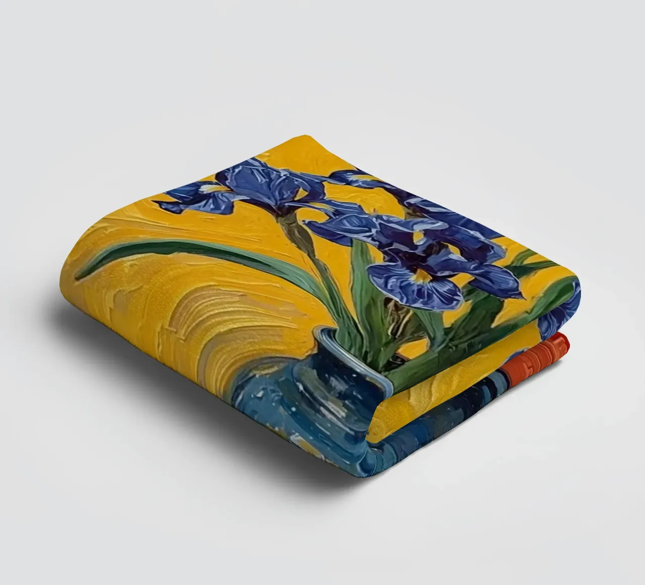 Blaue Schwertlilien in blauer Vase auf roter Oberfläche Handtuch von DesignDoodle