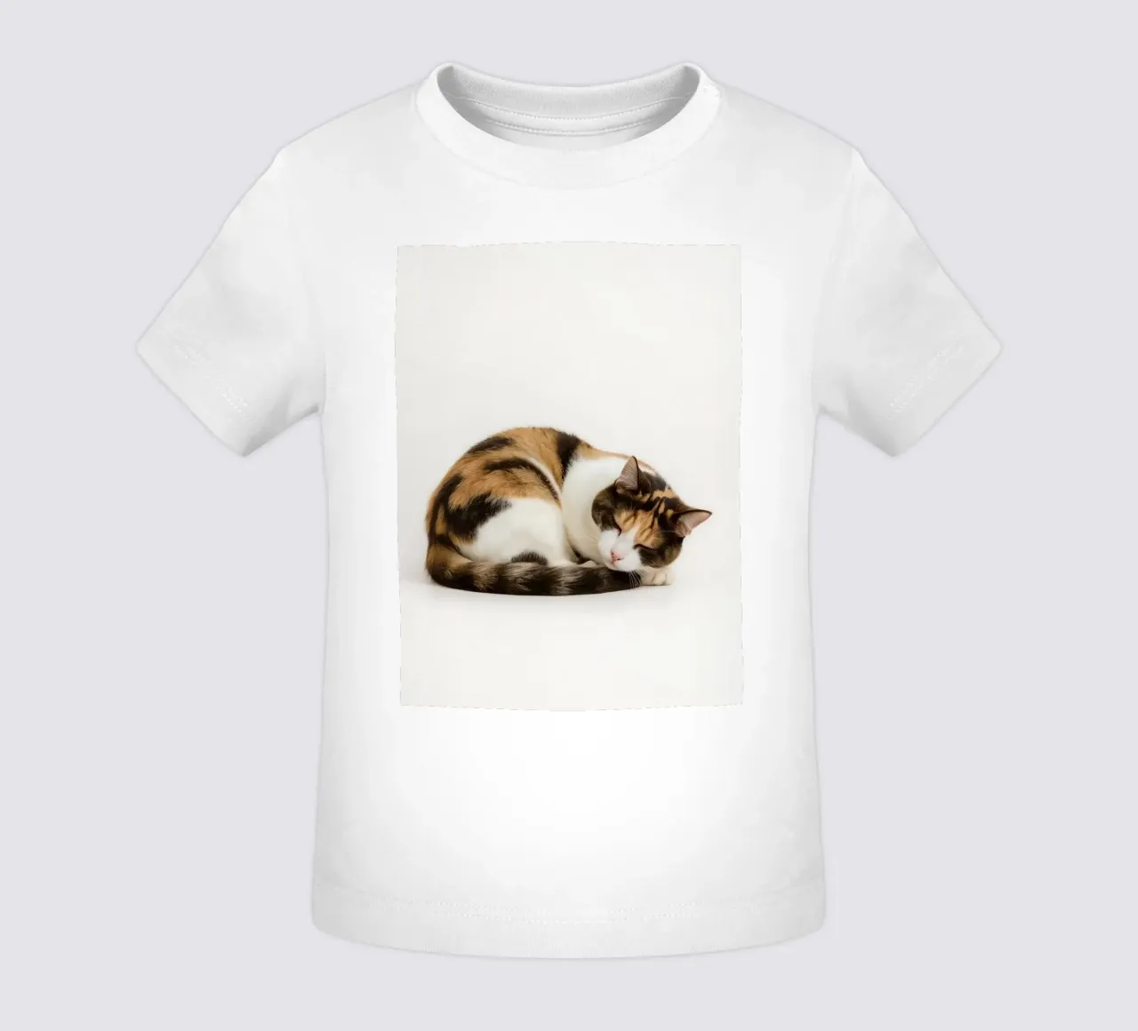 Gatto calico che dorme maglietta neonato da DesignDoodle