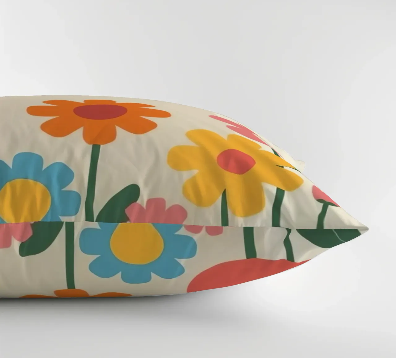 Gatto carino con fiori colorati cuscino da DesignDoodle