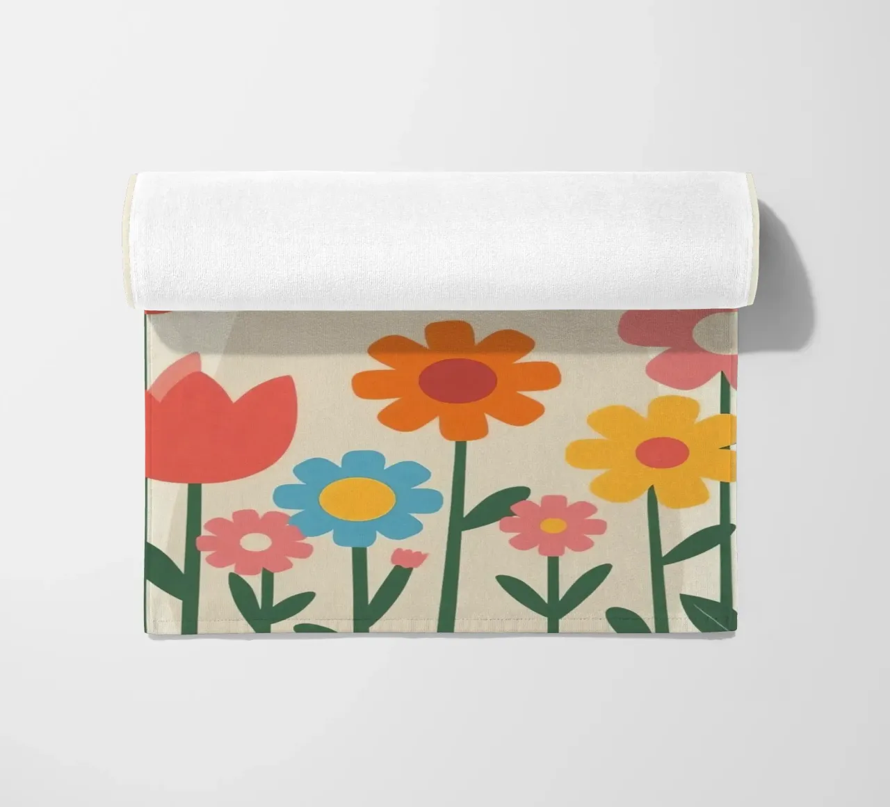 Gatto carino con fiori colorati telo mare da DesignDoodle