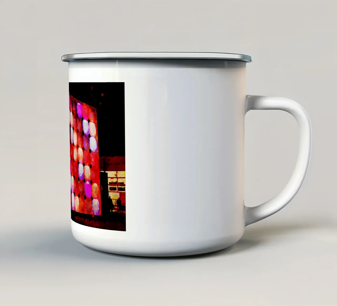 A Parigi tazza in smalto da Massimo Frascogna