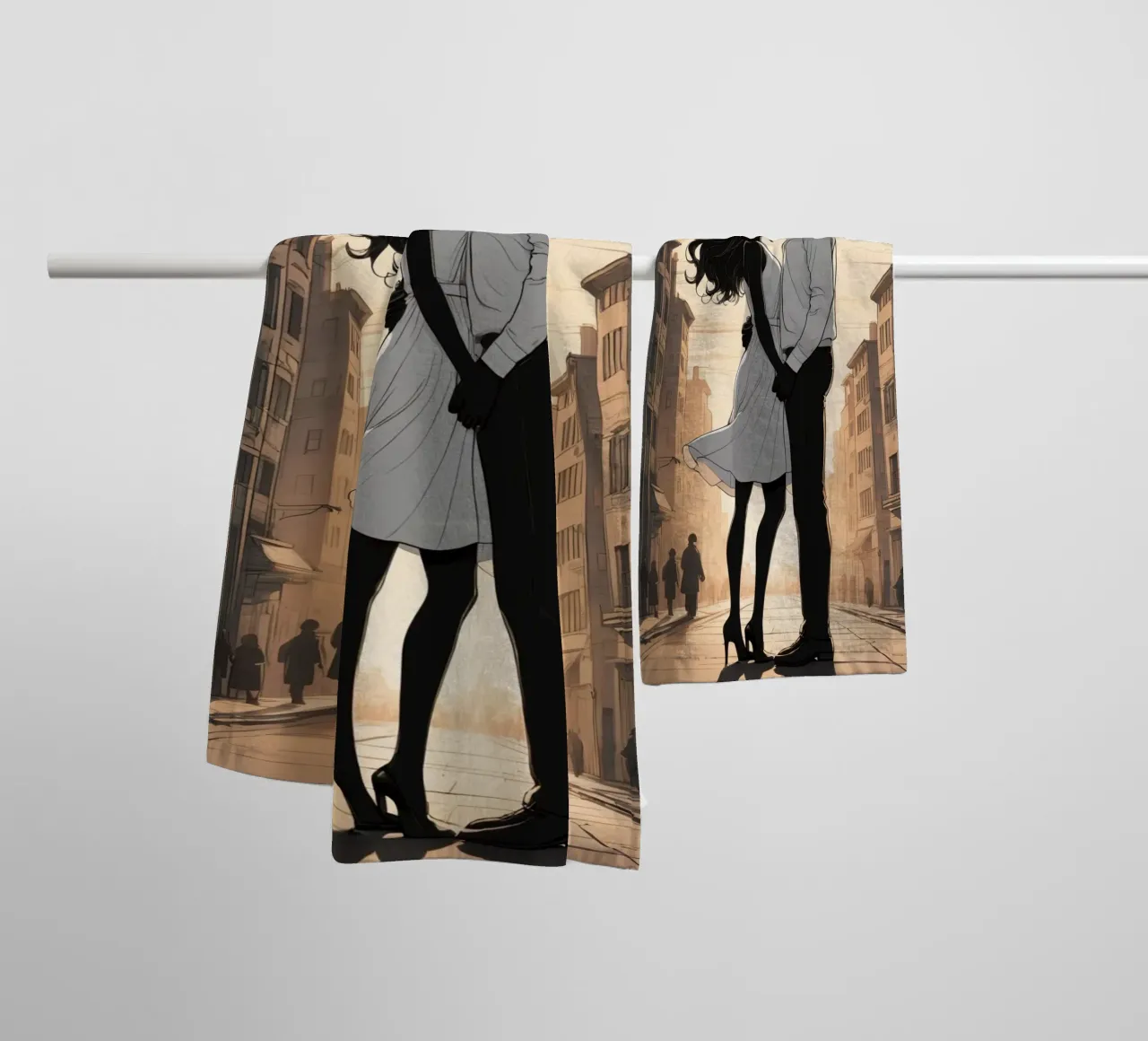 Coppia abbracciata in una strada della città al tramonto asciugamano da bagno da DesignDoodle