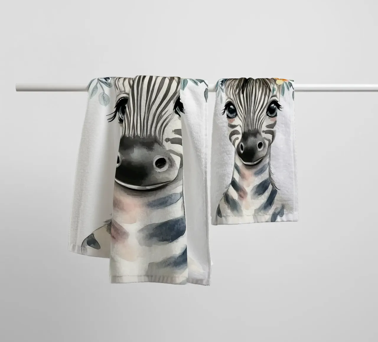 Simpatica zebra con corona floreale asciugamano da bagno da Damion Francis