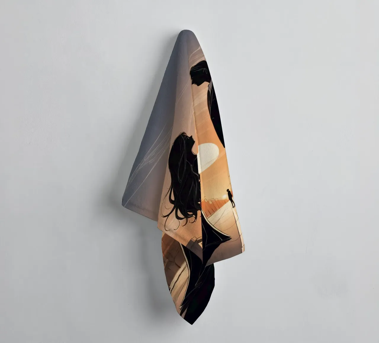 Coppia in strada al tramonto asciugamano da bagno da DesignDoodle