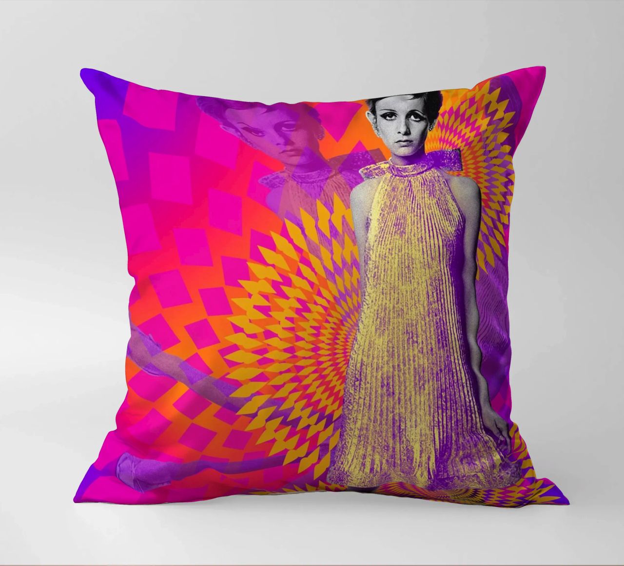Supermodel Twiggy 1 - Supermodels of the Sixties Series cojín de DesmondBates