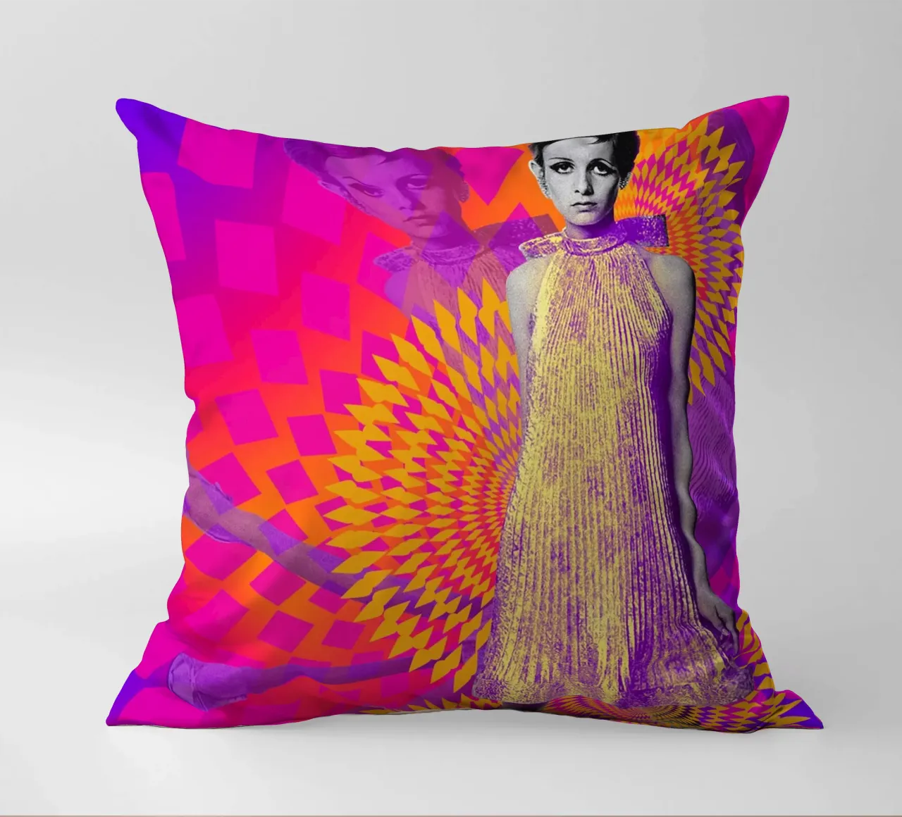 Supermodel Twiggy 1 - Supermodels of the Sixties Series cuscino da DesmondBates