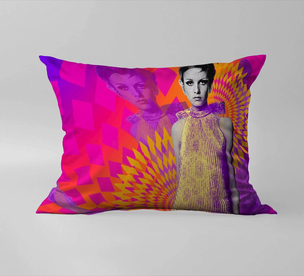 Supermodel Twiggy 1 - Supermodels of the Sixties Series cojín de DesmondBates