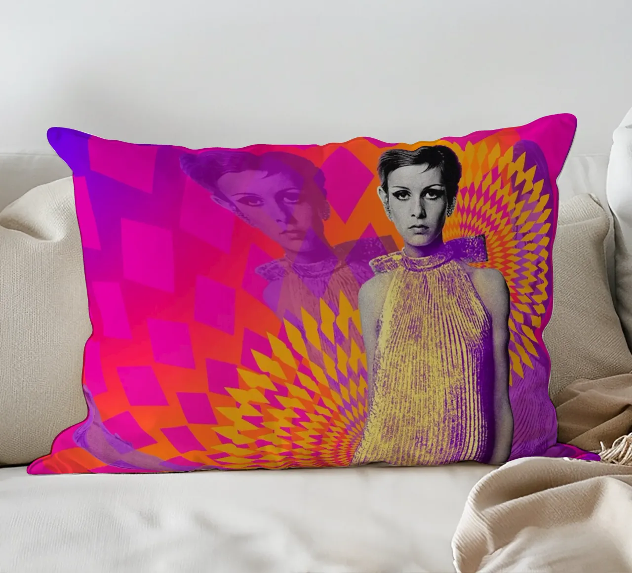 Supermodel Twiggy 1 - Supermodels of the Sixties Series cuscino da DesmondBates