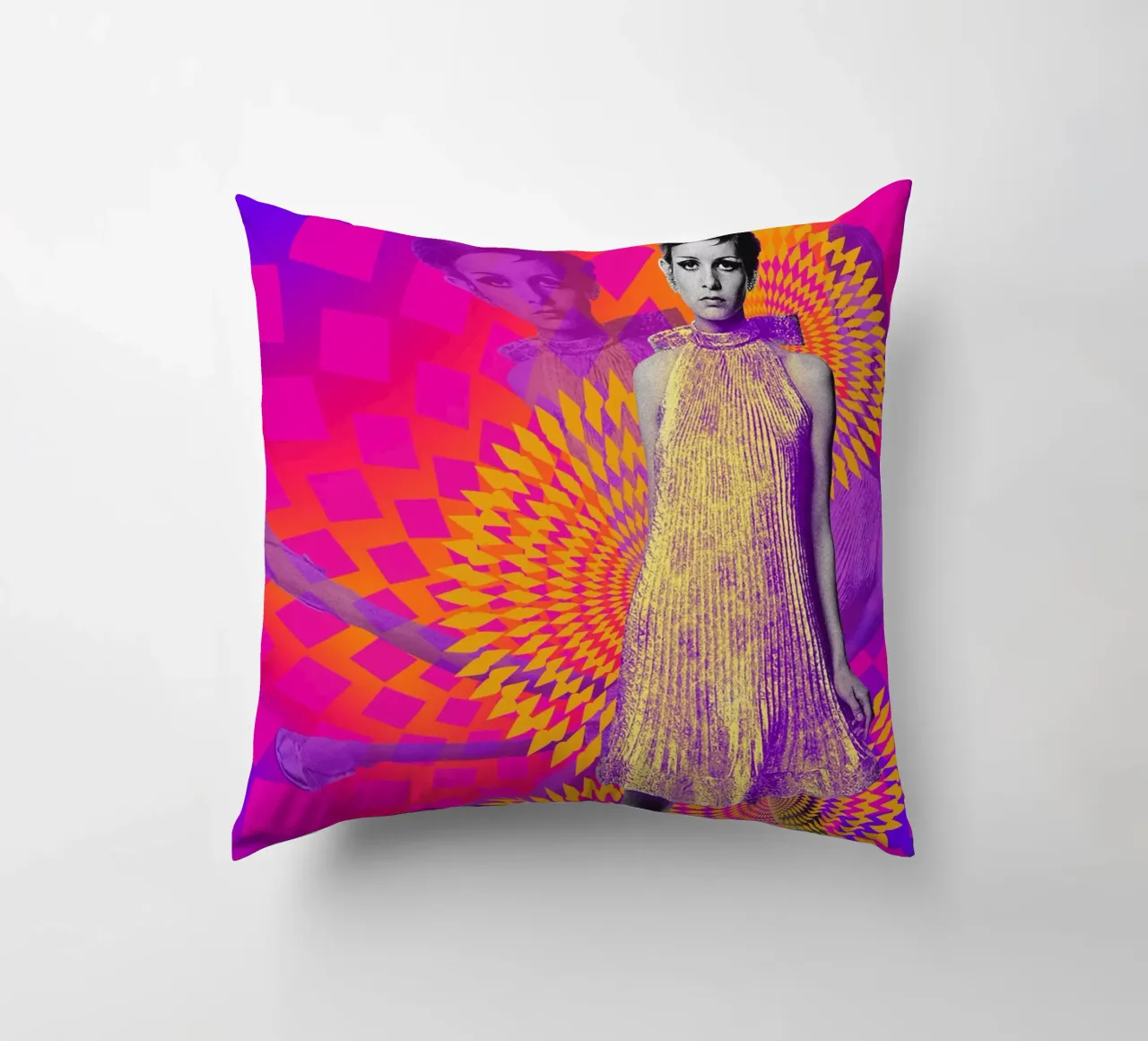 Supermodel Twiggy 1 - Supermodels of the Sixties Series cuscino da DesmondBates