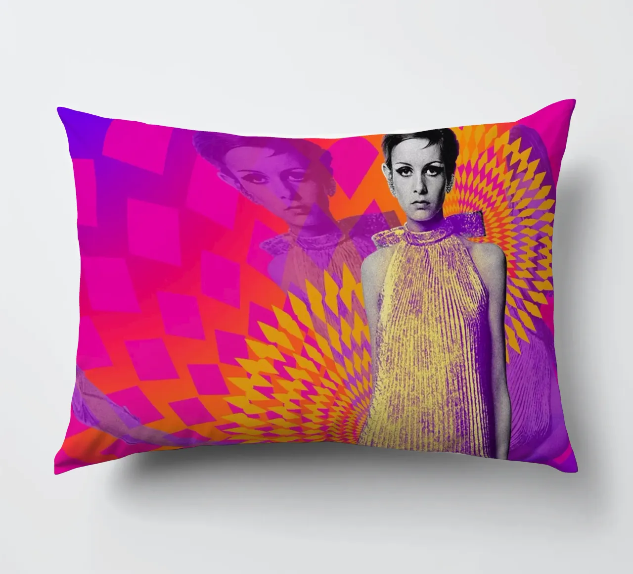 Supermodel Twiggy 1 - Supermodels of the Sixties Series cuscino da DesmondBates