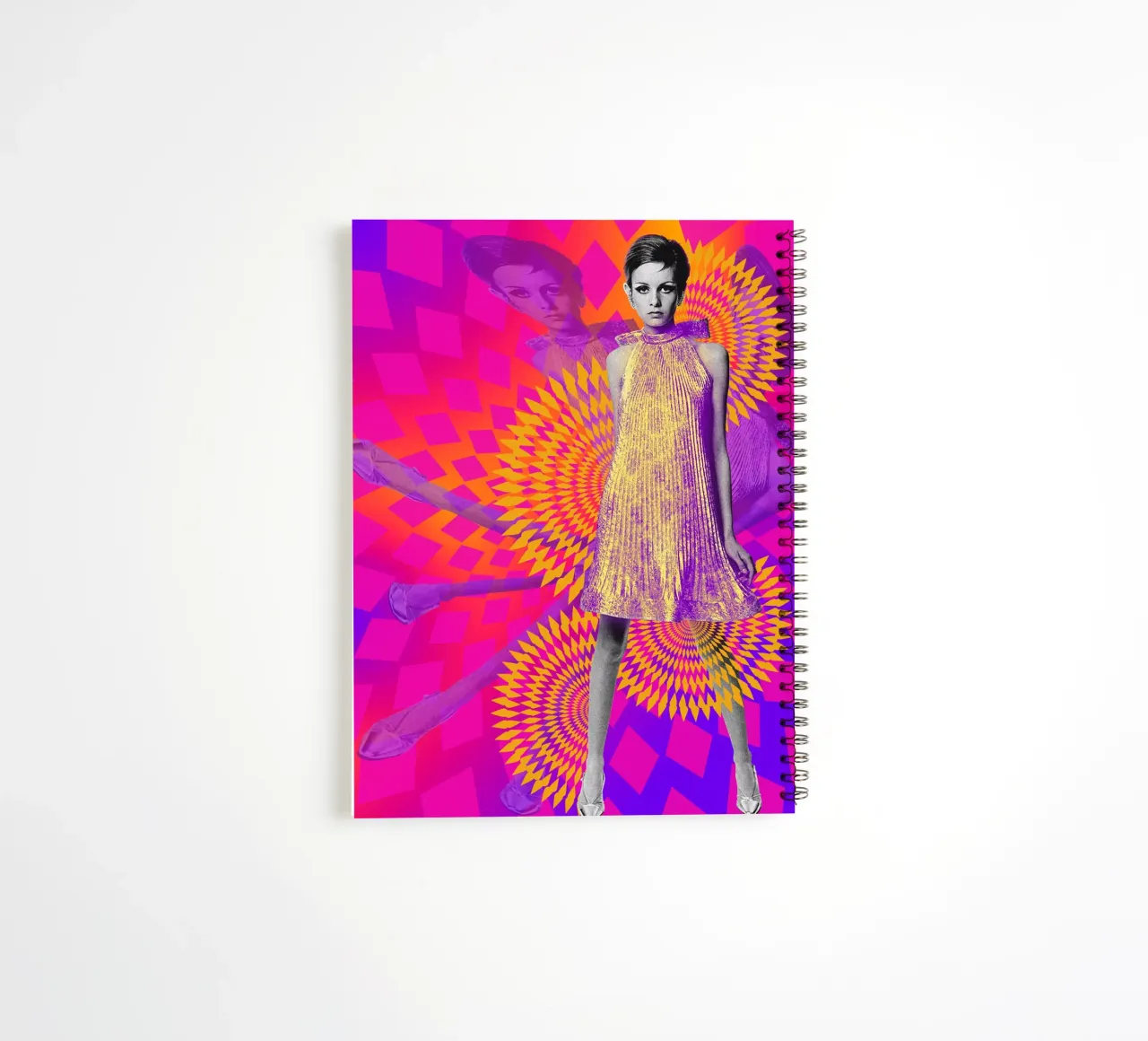 Supermodel Twiggy 1 - Supermodels of the Sixties Series diario ad anelli da DesmondBates