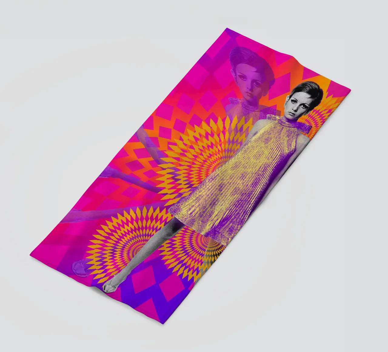 Supermodel Twiggy 1 - Supermodels of the Sixties Series strandhanddoek van DesmondBates