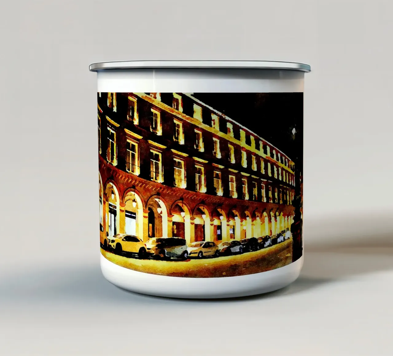 A Parigi tazza in smalto da Massimo Frascogna