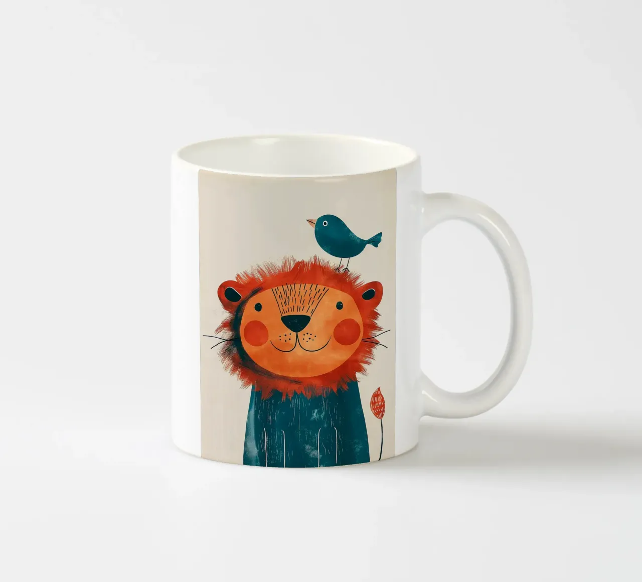 Leone gioioso con uccello tazza in ceramica da Damion Francis