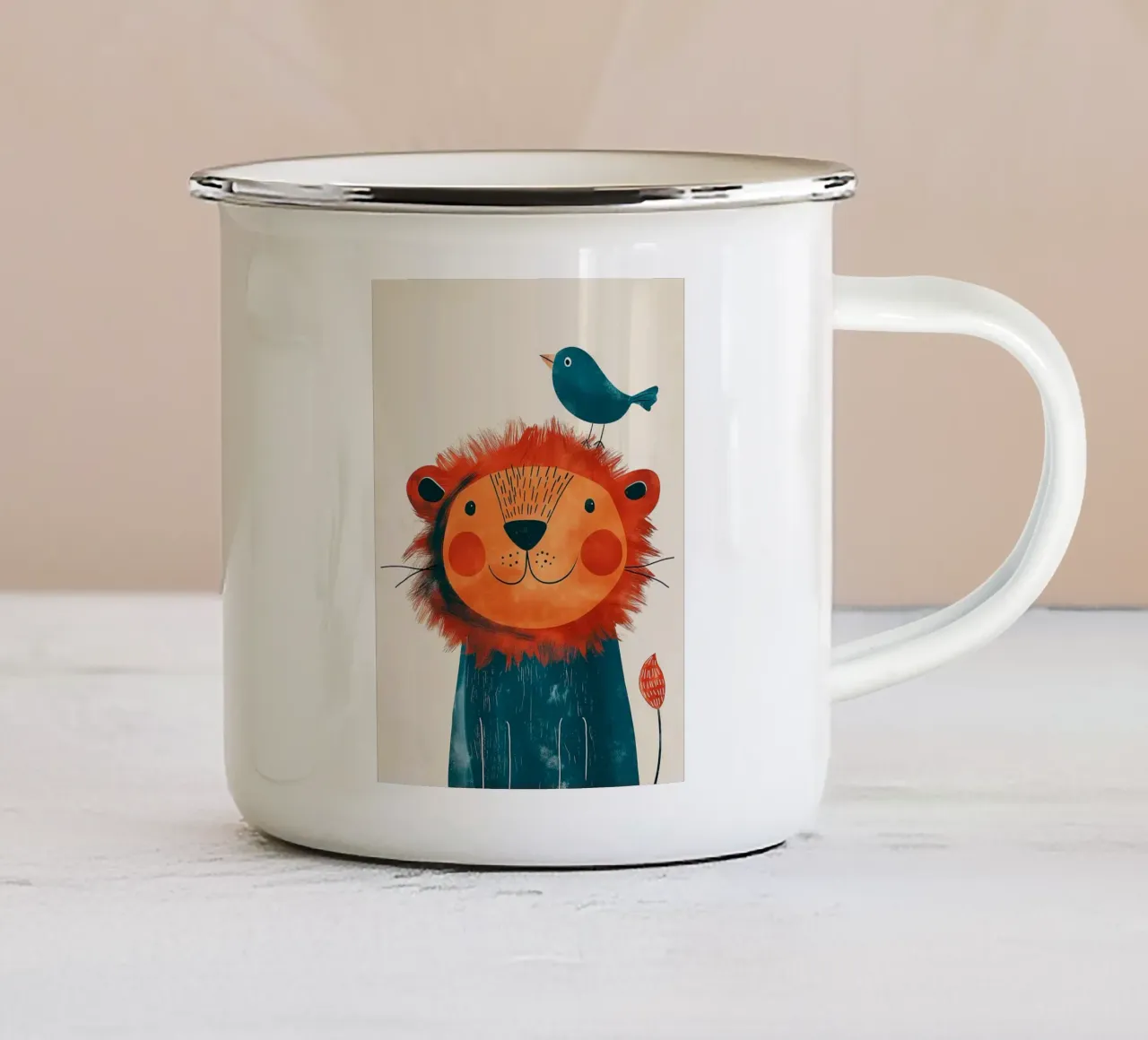 Leone gioioso con uccello tazza in smalto da Damion Francis