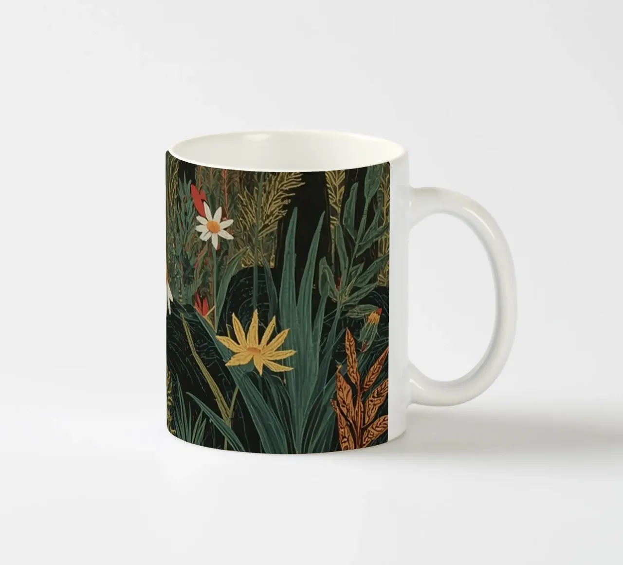 Scena di foresta con alberi, luna e fiori tazza in ceramica da DesignDoodle
