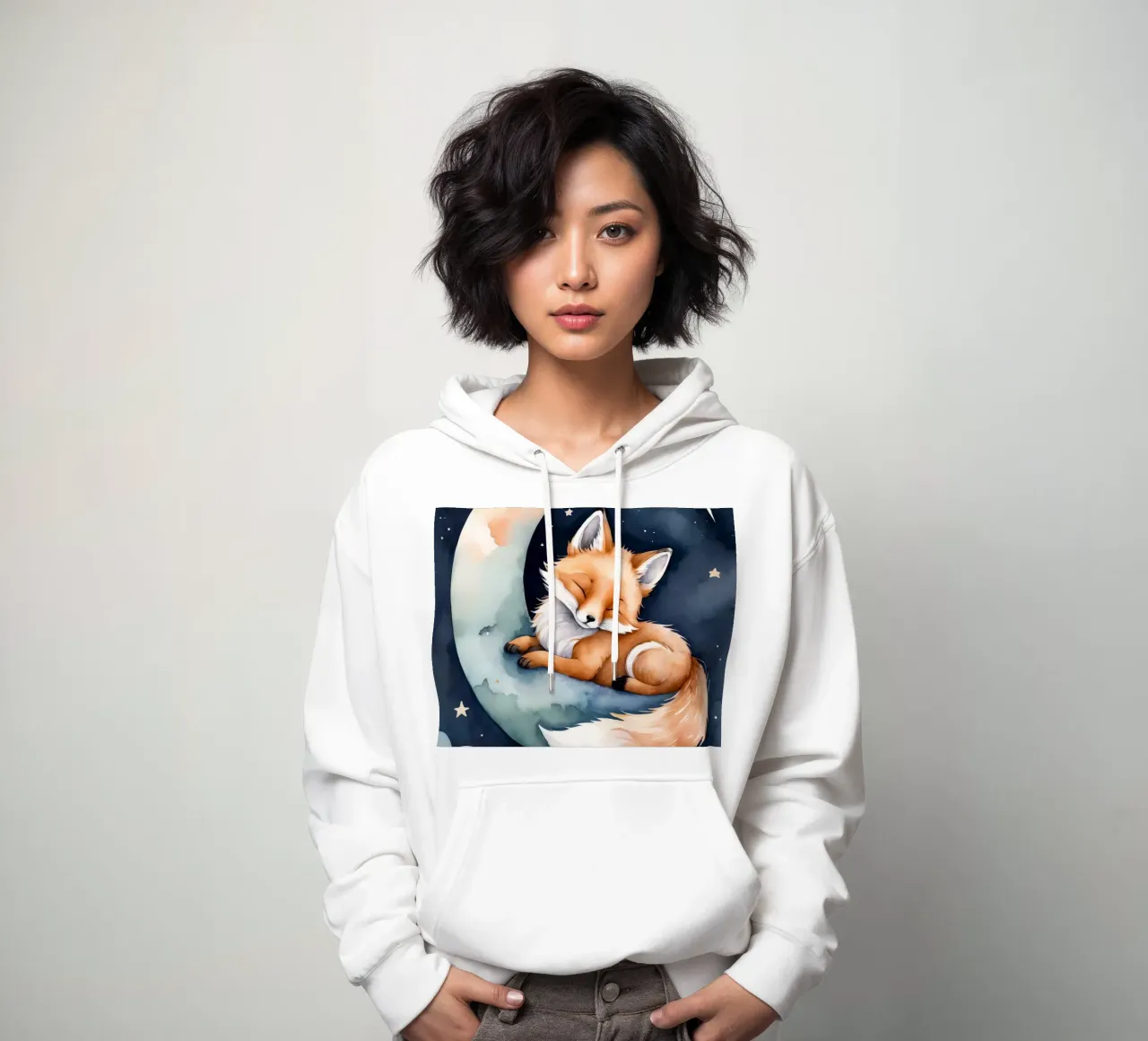 Carino il piccolo Foxy che dorme pacificamente sulla luna crescente felpa con cappuccio da DesignDoodle