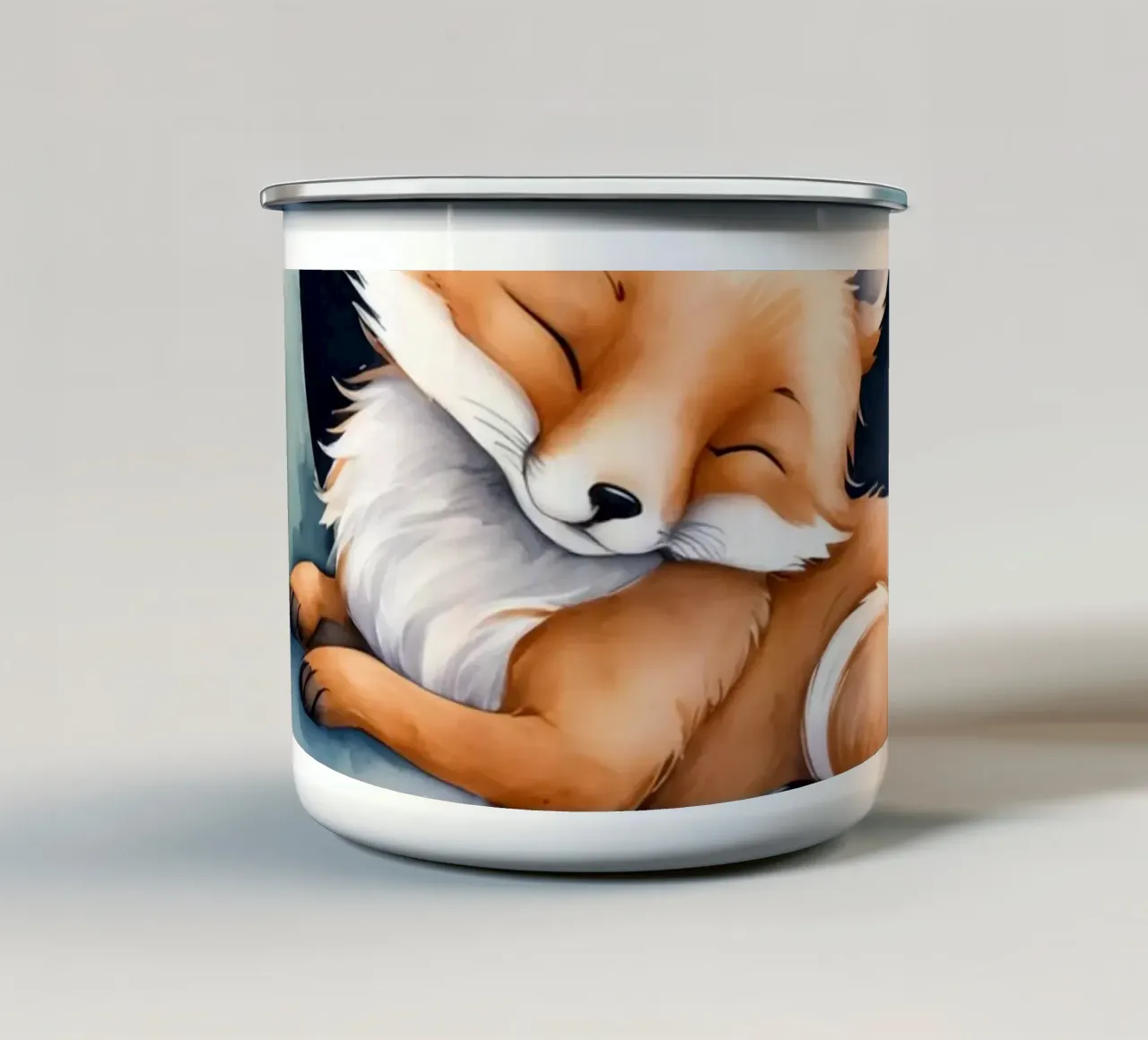 Carino il piccolo Foxy che dorme pacificamente sulla luna crescente tazza in smalto da DesignDoodle