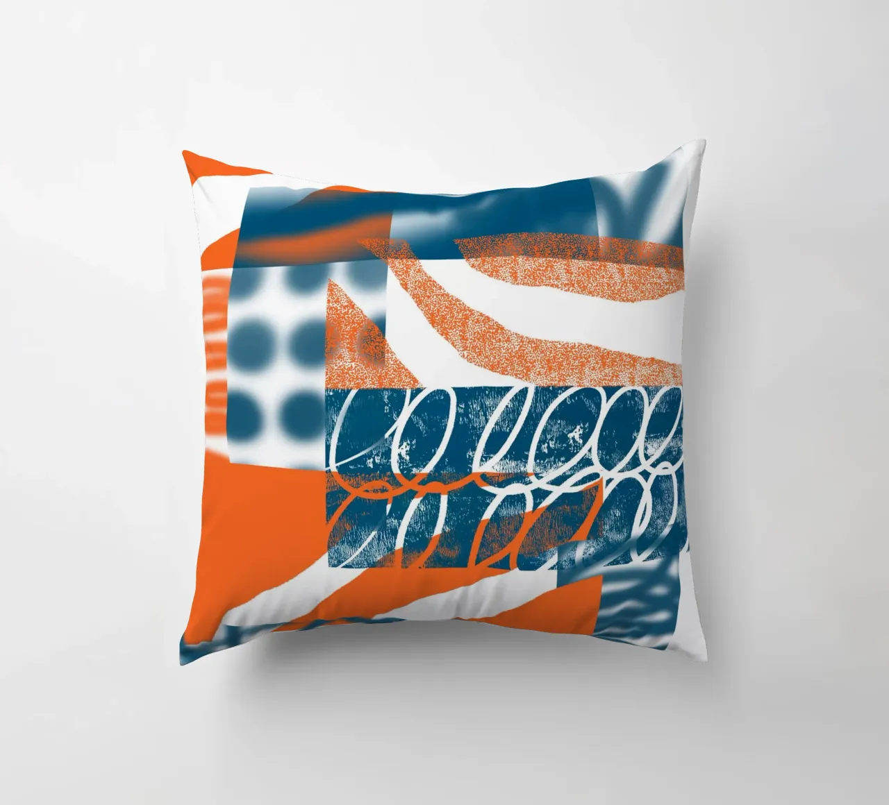 Astratto arancione e blu cuscino da Kim Hubball Studio