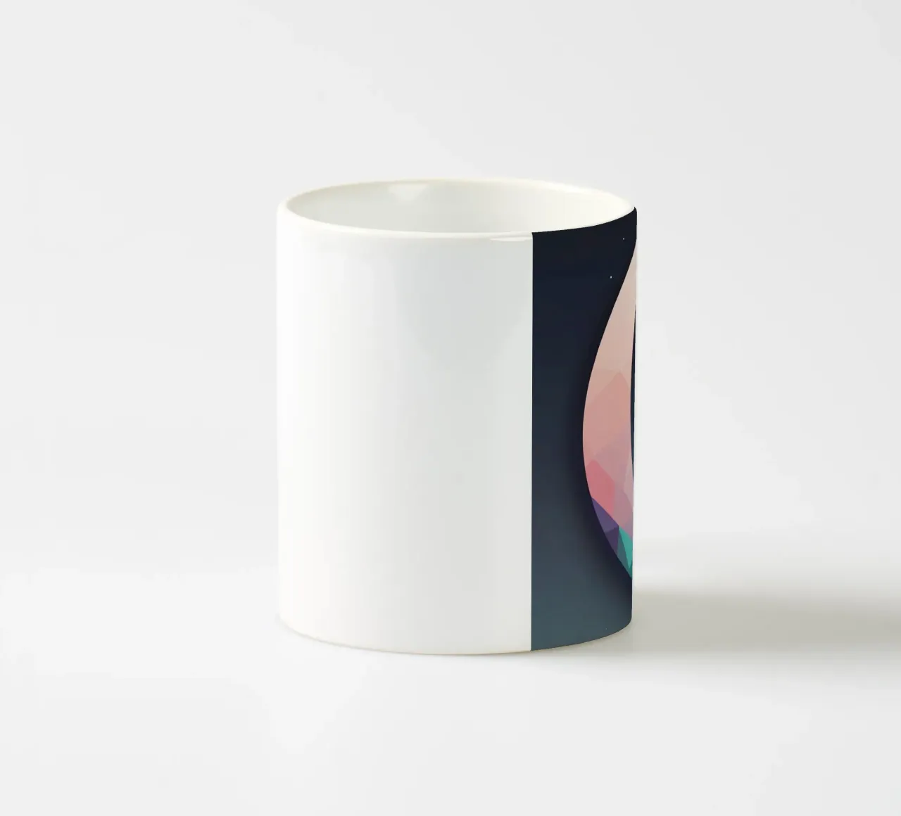 Mezzaluna geometrica e stelle tazza in ceramica da DesignDoodle