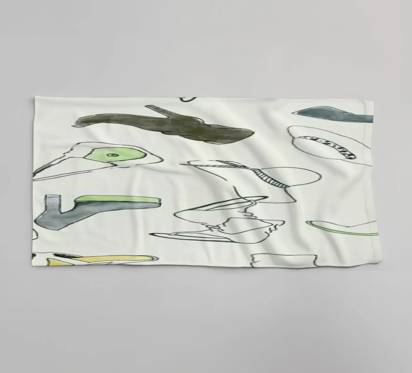 Pattern: Shooz towel by Sandra De Leon