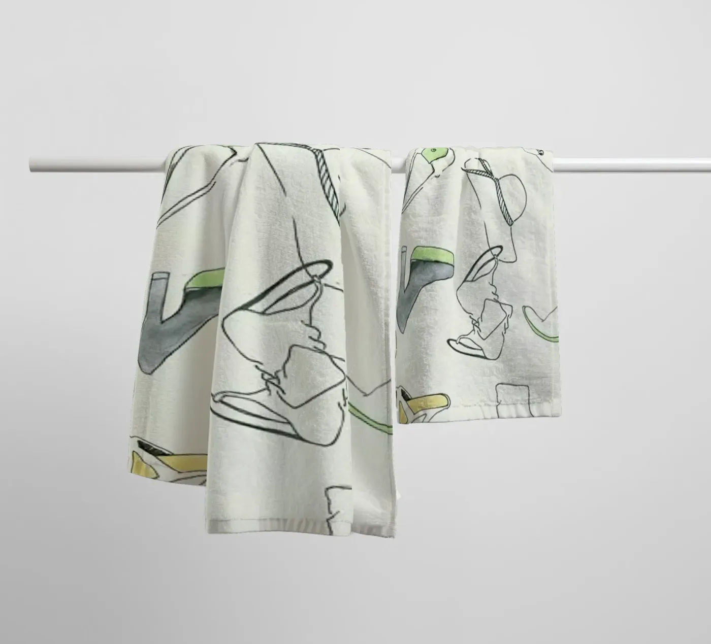 Pattern: Shooz towel by Sandra De Leon