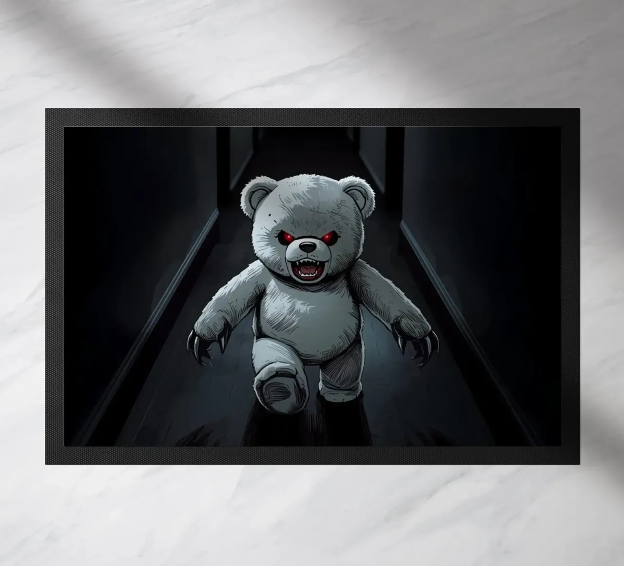 Orsacchiotto minaccioso in un corridoio buio con testo RUN zerbino da DesignDoodle