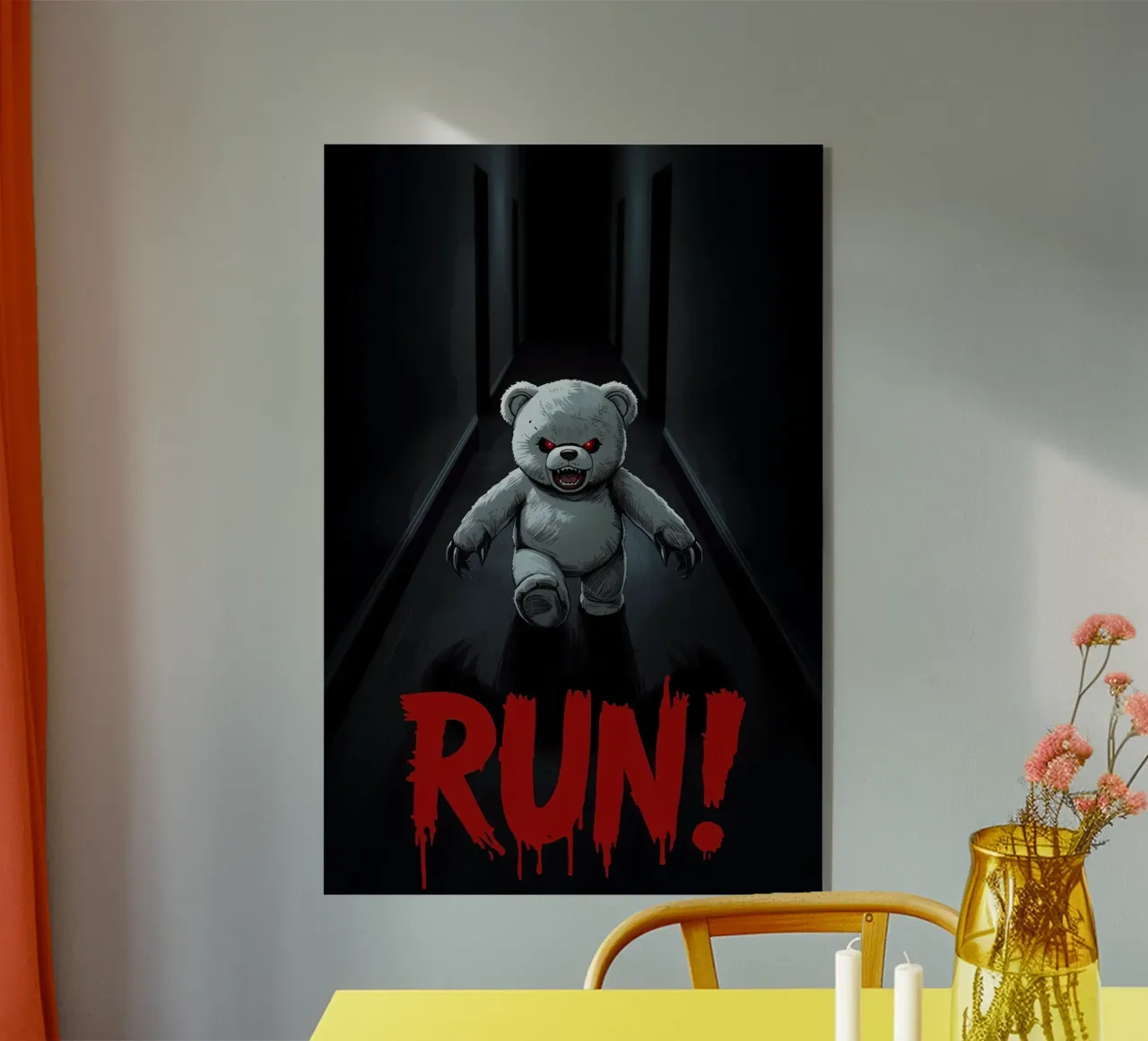 Orsacchiotto minaccioso in un corridoio buio con testo RUN plexiglass da DesignDoodle