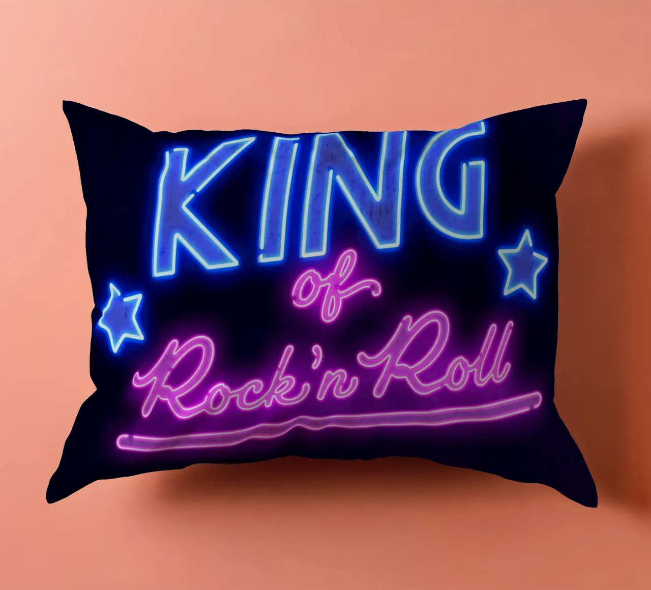 Lettere al neon in rosa e blu. Un po' di rock'n roll. cuscino da CalliLetters
