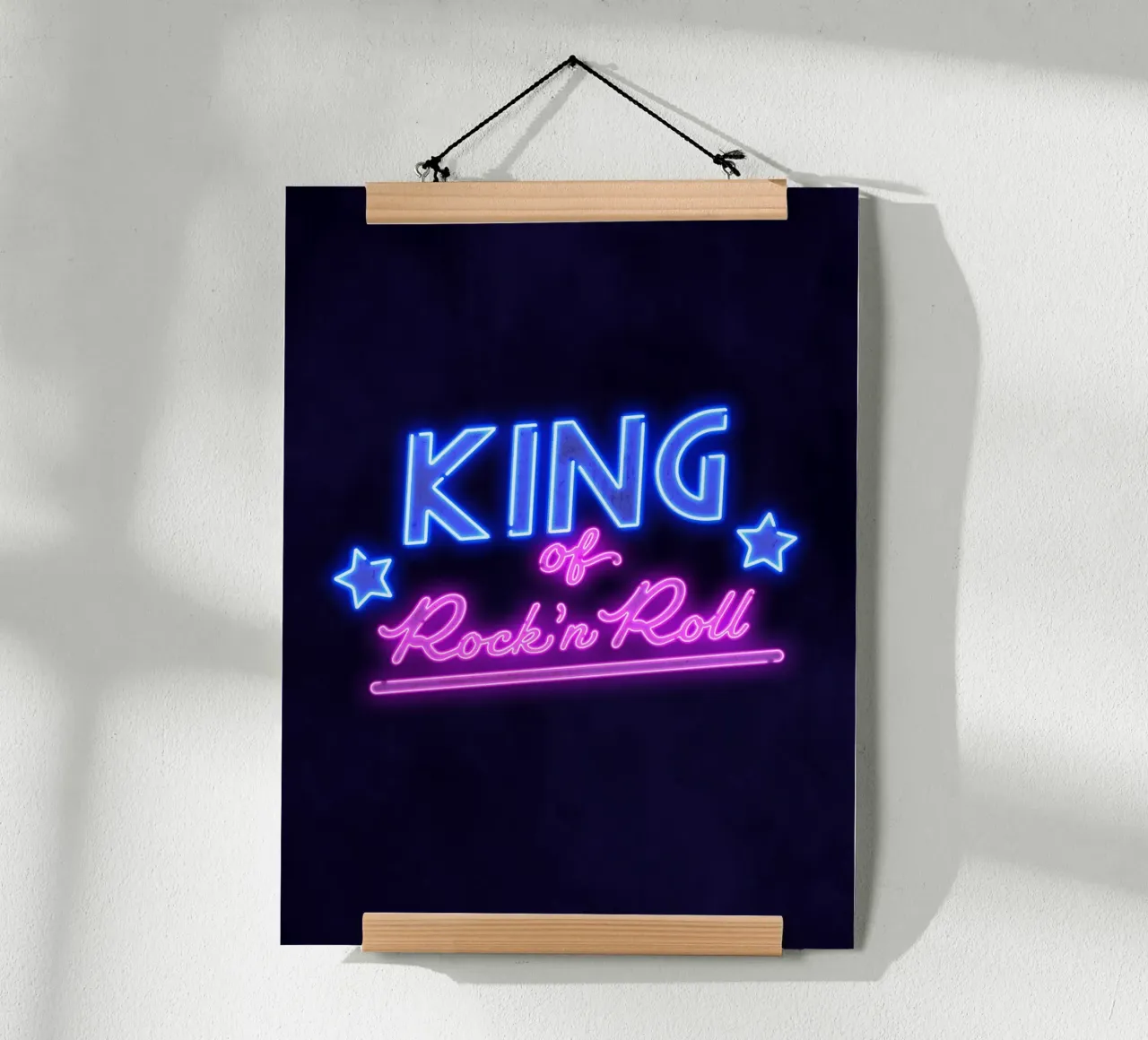Lettere al neon in rosa e blu. Un po' di rock'n roll. carta hahnemühle da CalliLetters