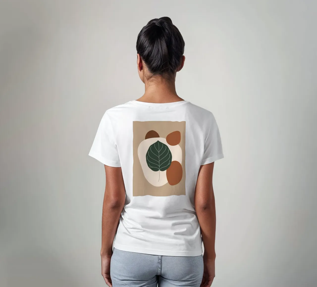 Minimalist one line drawing of a single fiddle leaf fig t-shirt by Bloom And Brush