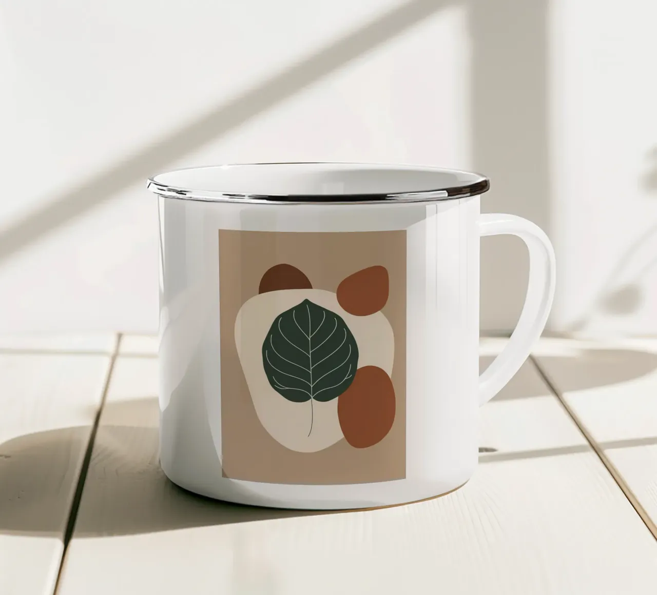 Disegno minimalista a una linea di un singolo fico a foglia di violino tazza in smalto da Bloom And Brush
