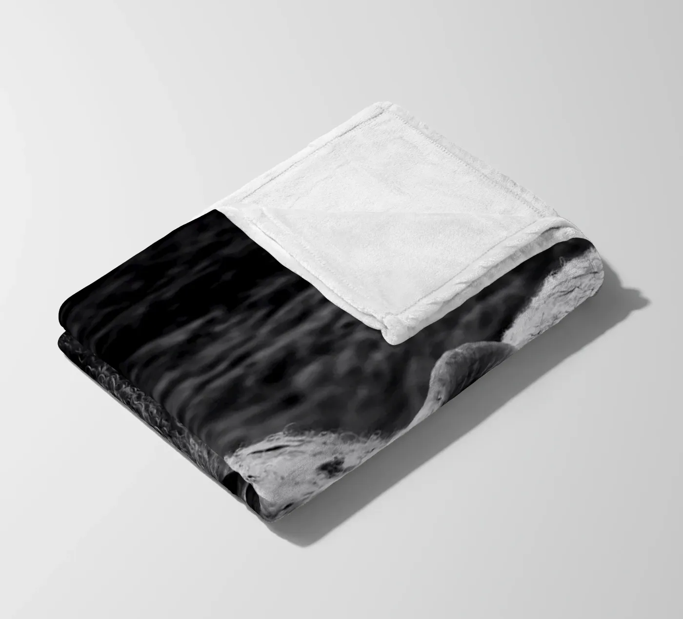 Two sheep fleece blanket by Fjöllart