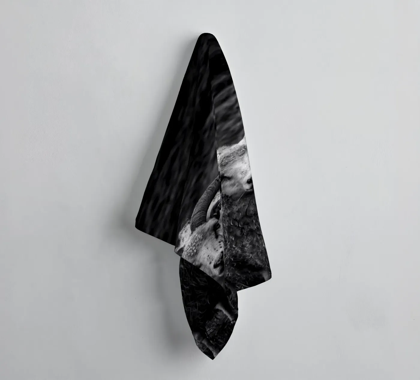 Two sheep towel by Fjöllart