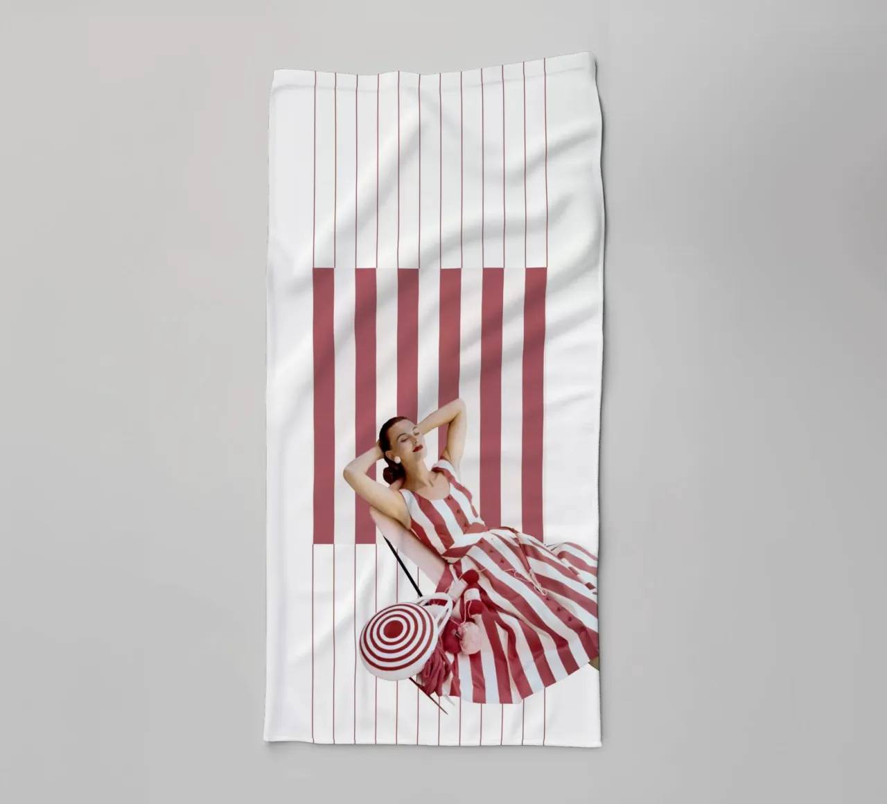 Fashion and Geometry 5 asciugamano da bagno da DesmondBates