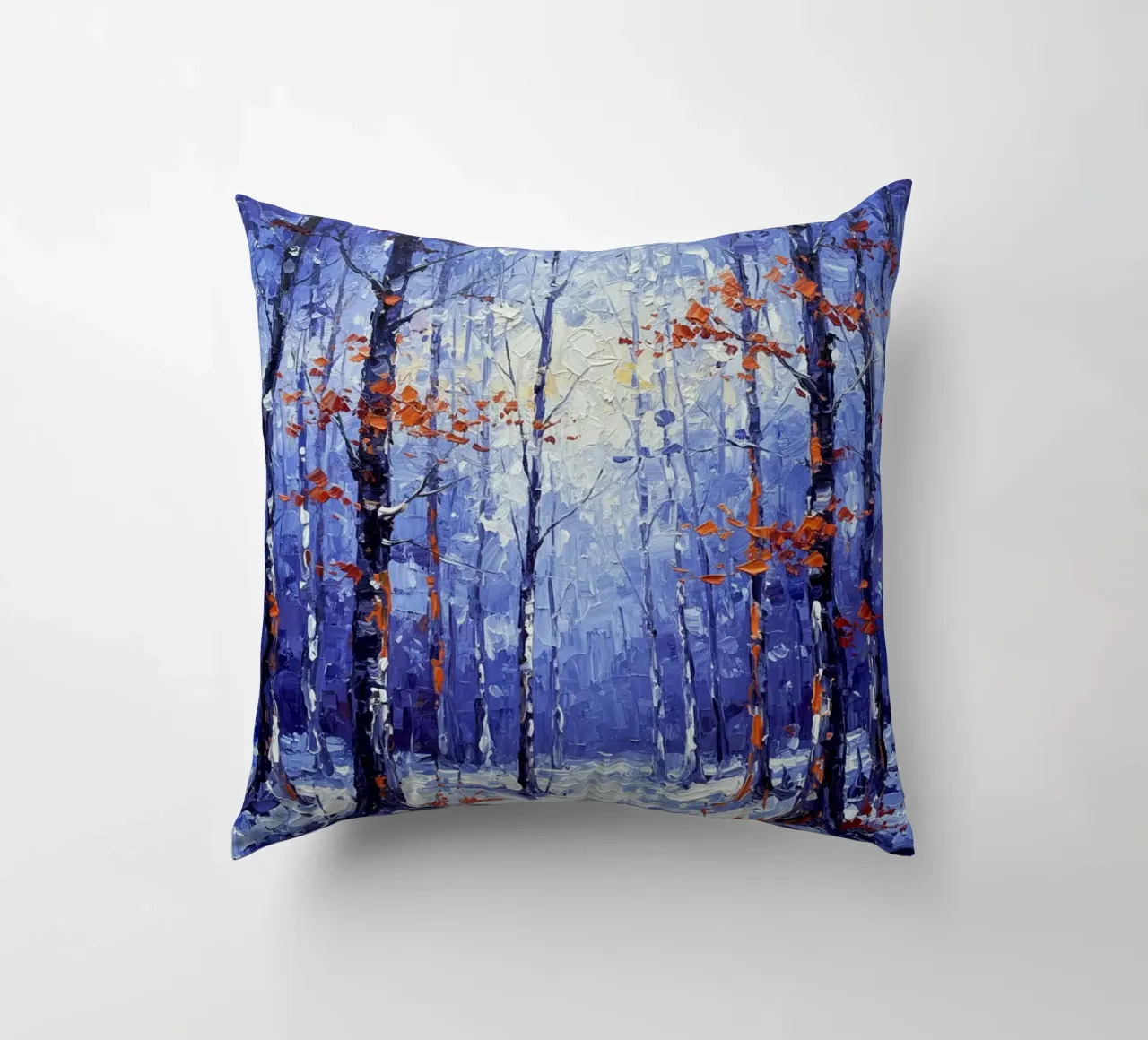 Sussurri cremisi in un bosco d'inverno cuscino da Artistic-shop