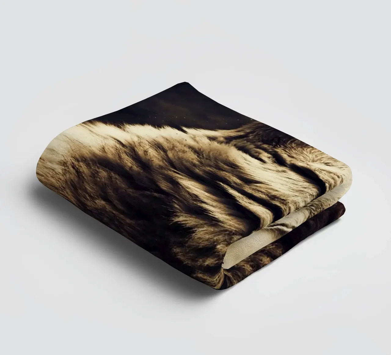 Wolf 2 towel by Mateo