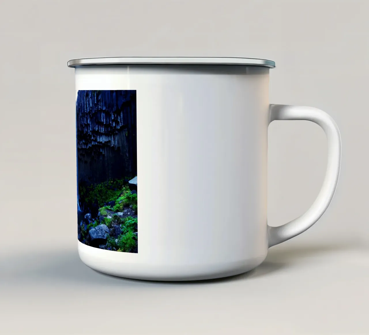Cascata mistica tazza in smalto da Fjöllart