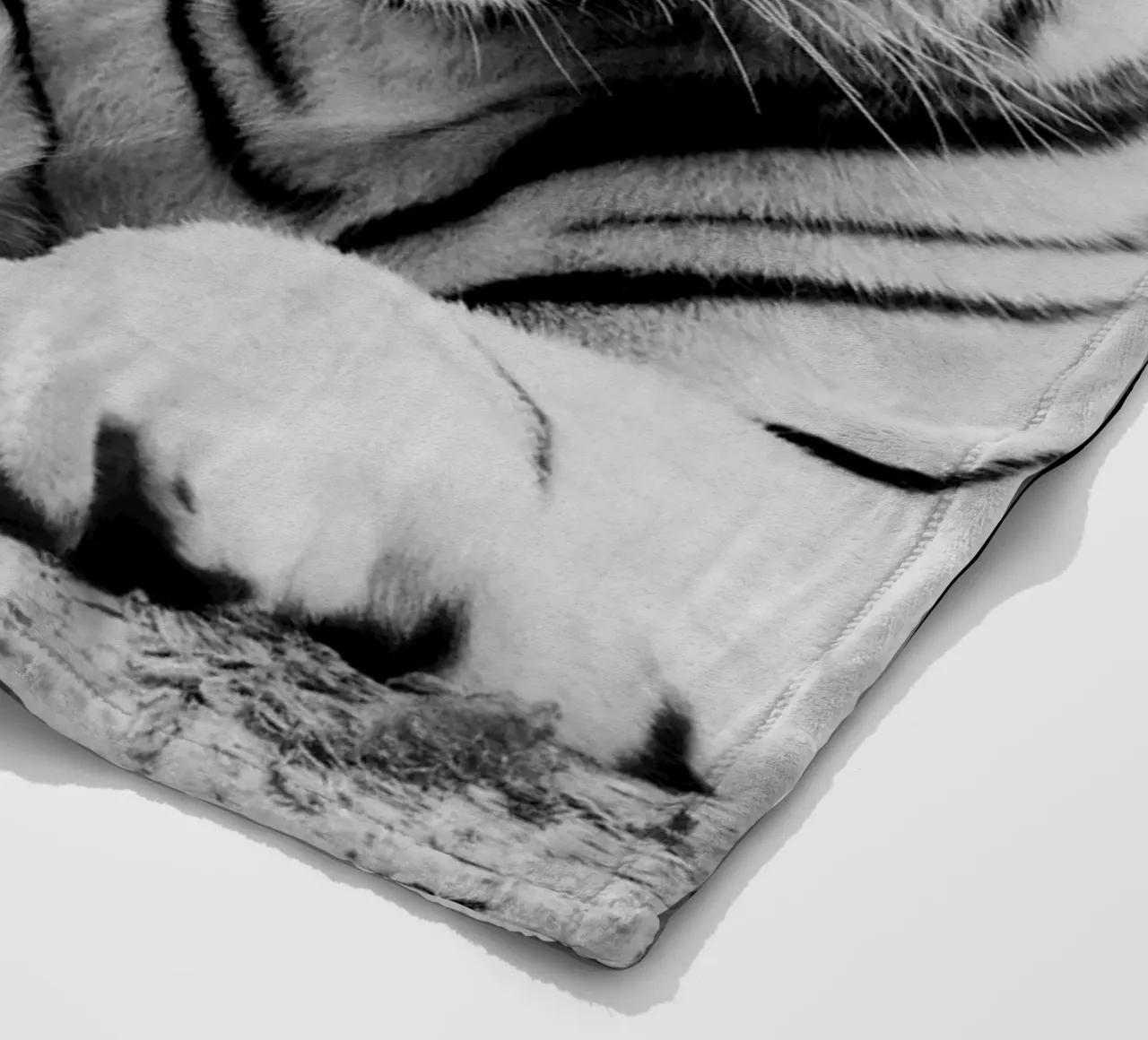 Tiger Forest coperta in pile da Mateo