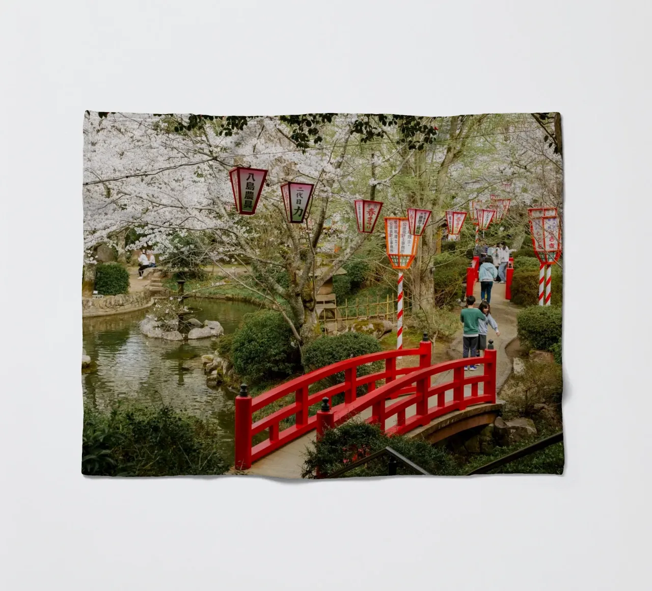 Parco dei ciliegi in fiore a Tottori, Giappone coperta in pile da Marcel Bisig